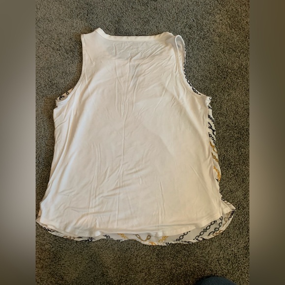 Key hole chain design tank top. Size medium. - Picture 9 of 9